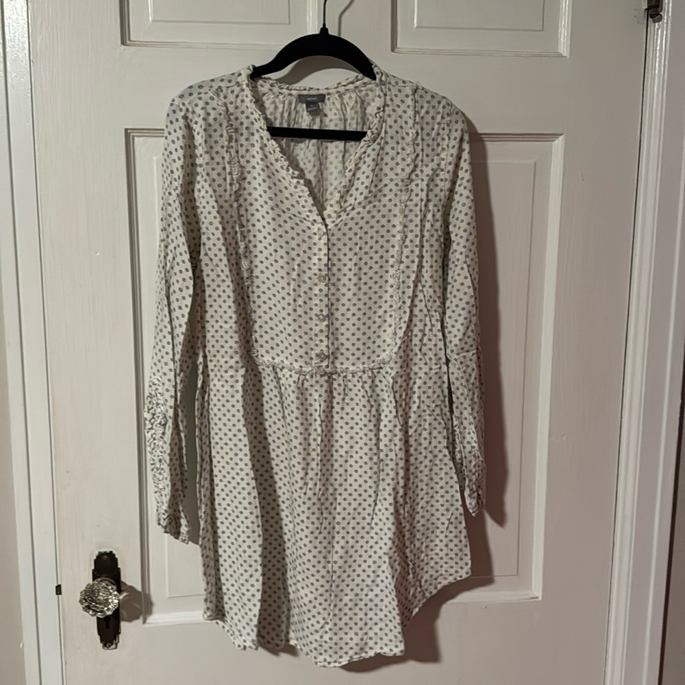 Aerie Shirt Women's M White Blue Tunic Ruffle Buttons Cozy